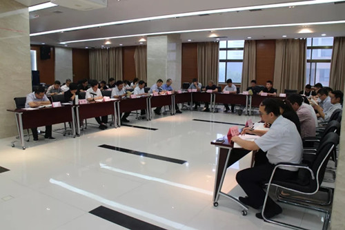西投控股開展“不忘初心，牢記使命”主題教育“讀書班”學習會議
