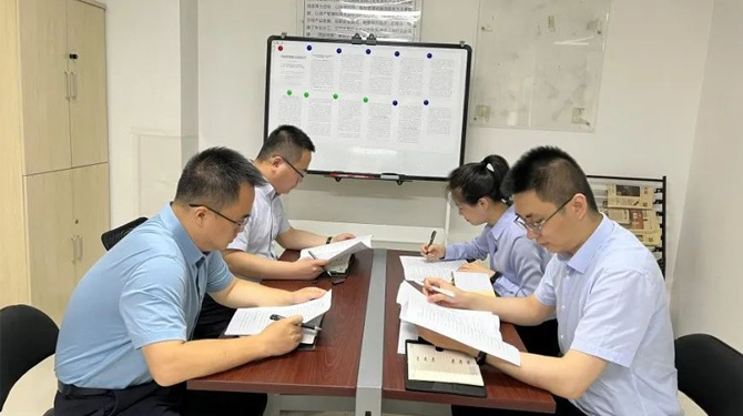 扶貧基金黨支部、第八黨支部、第四黨支部開展主題活動