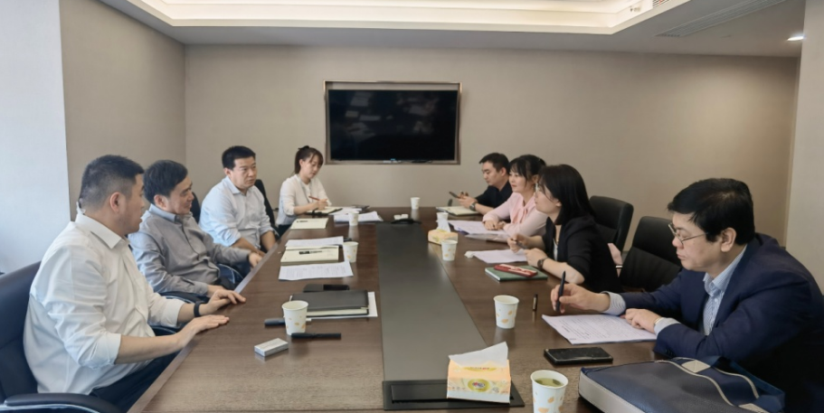 公司與經(jīng)開區(qū)管委會財政局、經(jīng)開渭發(fā)集團(tuán)座談